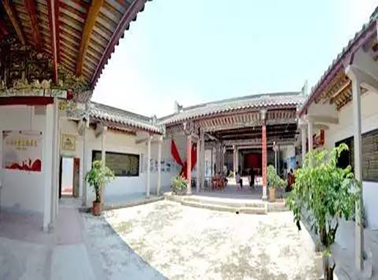 揭陽潭王小學(xué)躋身“全國紅軍小學(xué)”.jpg